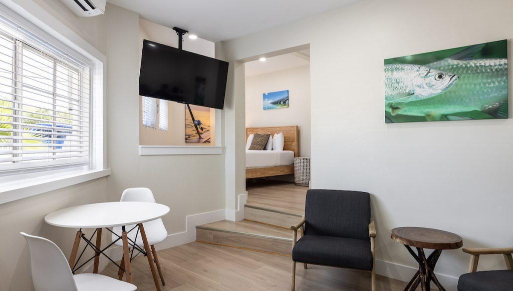 Room 6 - 1