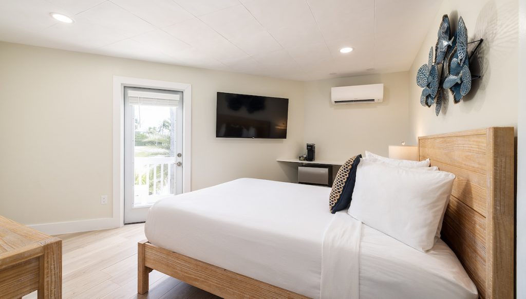 Room 9 - 1